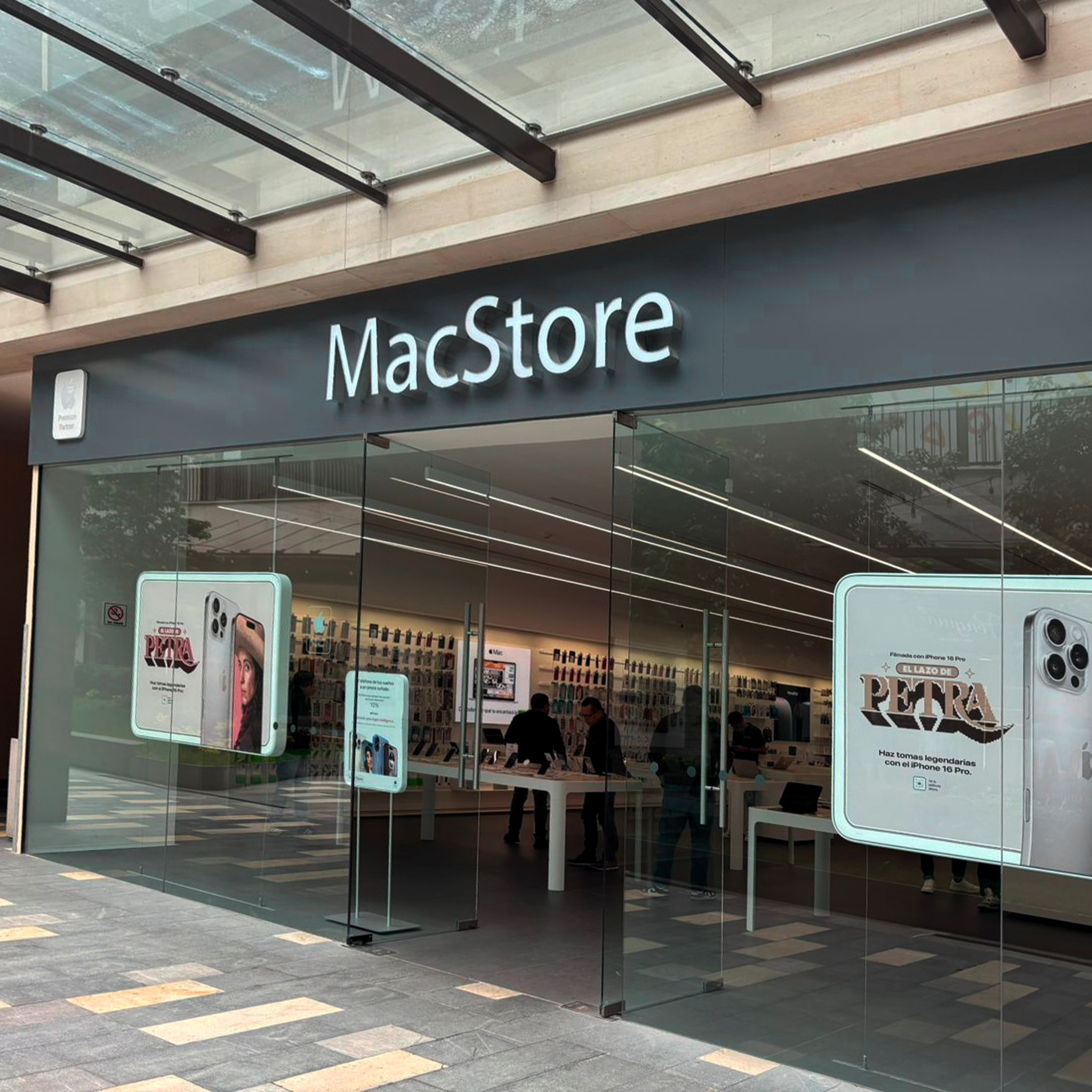 MAC STORE – Town Square Metepec