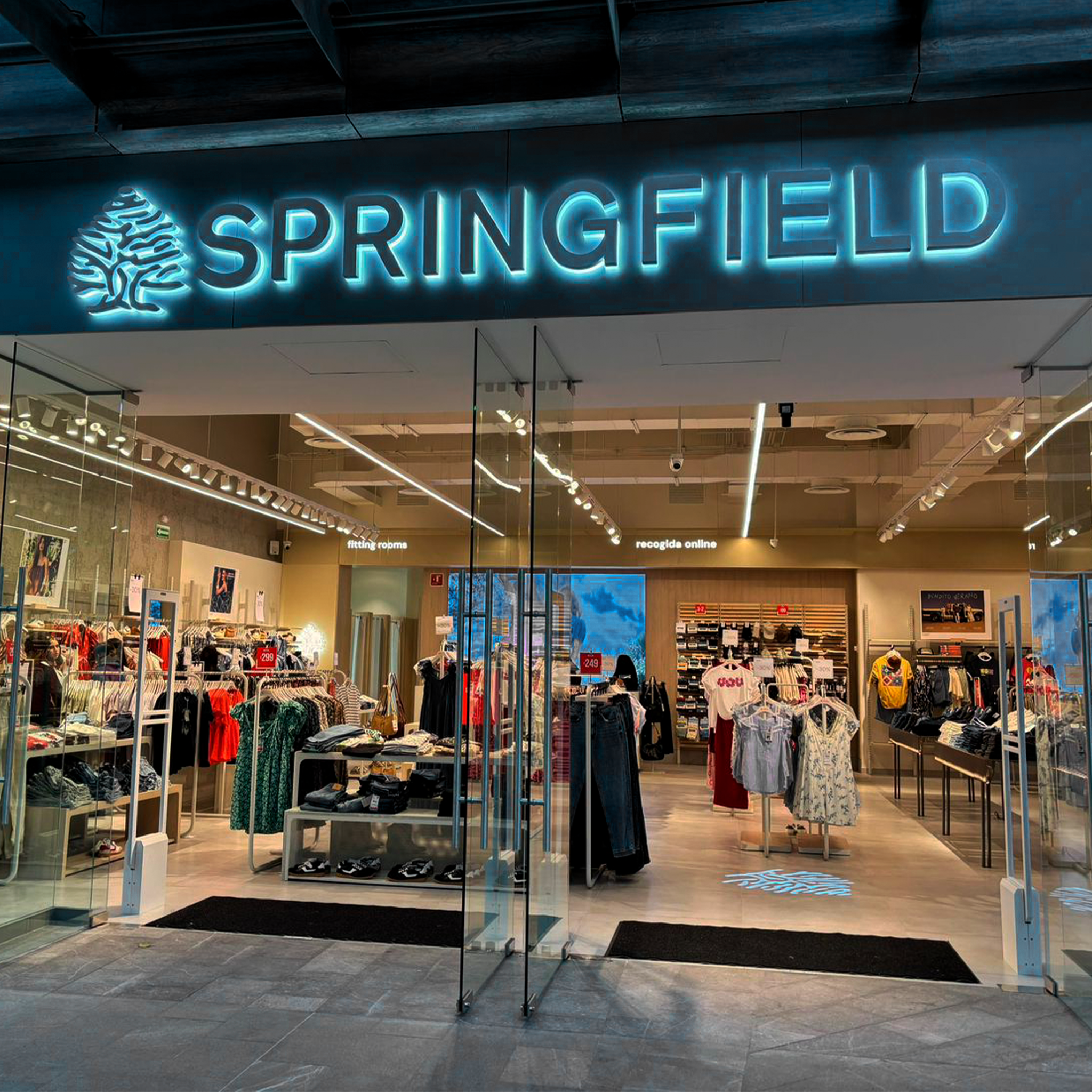 Springfield Square SPRINGFIELD – Town Square Metepec